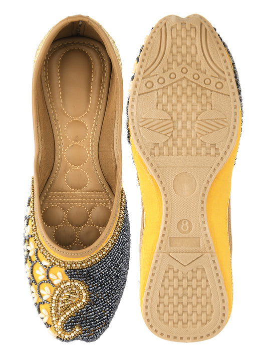 Women Gold-Toned Ethnic Mojaris Flats