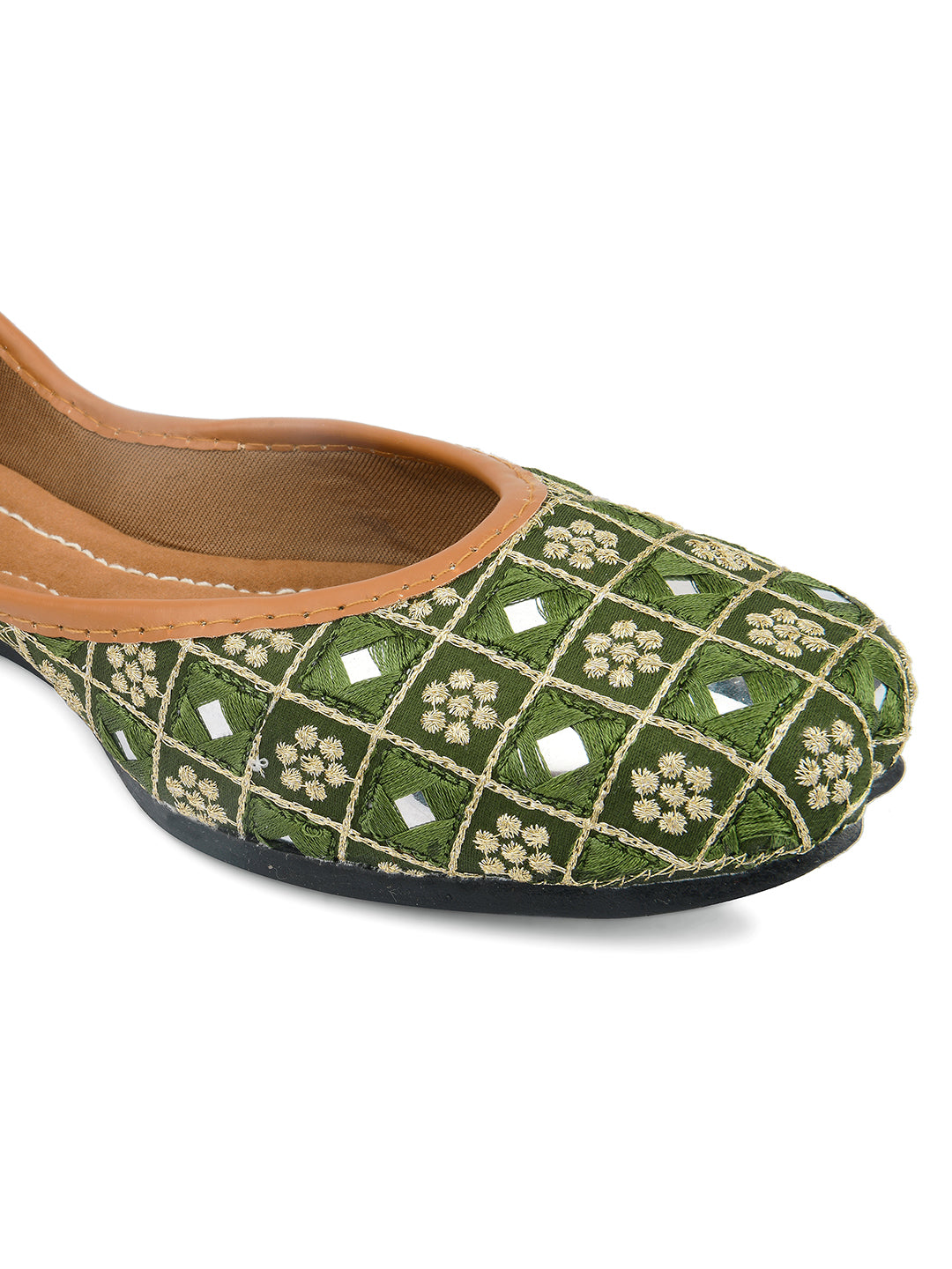 DESI COLOUR Women Multicoloured Ethnic Mojaris