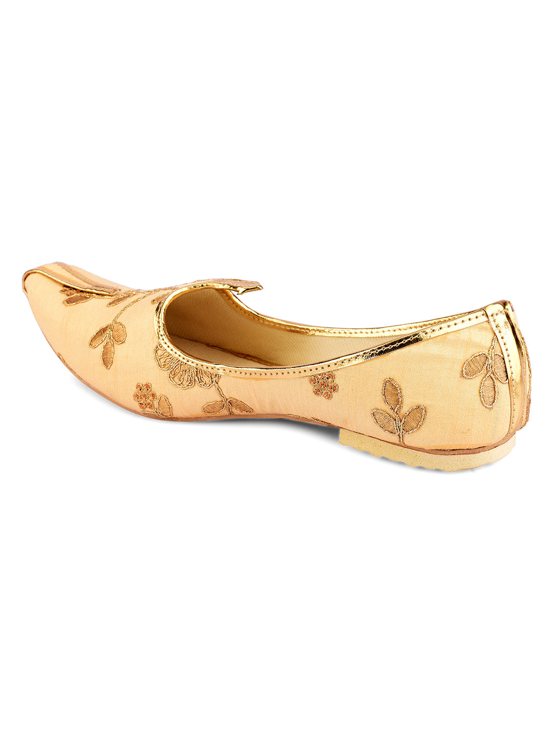 DESI COLOUR Men Gold-Toned Mojaris
