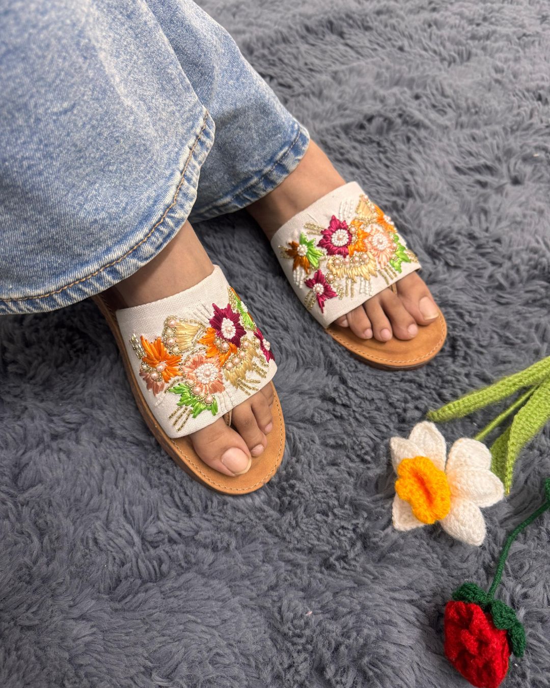 Jute Pastel & Orange Thread Slider