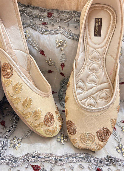 Handcrafted juttis, heels, bellies, flats, and mules for weddings, festivals, and daily wear – DESI COLOUR