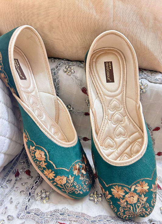 Handcrafted juttis, heels, bellies, flats, and mules for weddings, festivals, and daily wear – DESI COLOUR