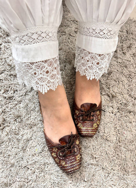 Handcrafted juttis, heels, bellies, flats, and mules for weddings, festivals, and daily wear – DESI COLOUR