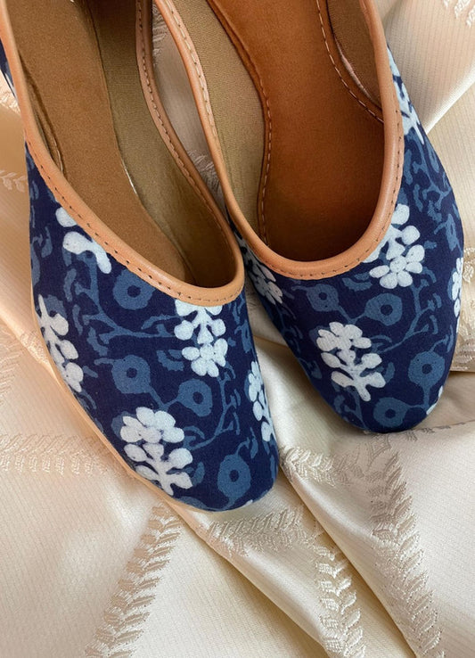 Handcrafted juttis, heels, bellies, flats, and mules for weddings, festivals, and daily wear – DESI COLOUR