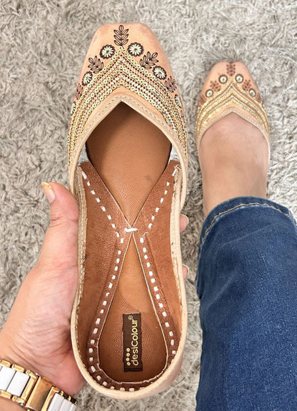Handcrafted juttis, heels, bellies, flats, and mules for weddings, festivals, and daily wear – DESI COLOUR