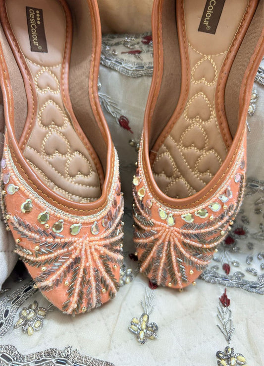 Handcrafted juttis, heels, bellies, flats, and mules for weddings, festivals, and daily wear – DESI COLOUR