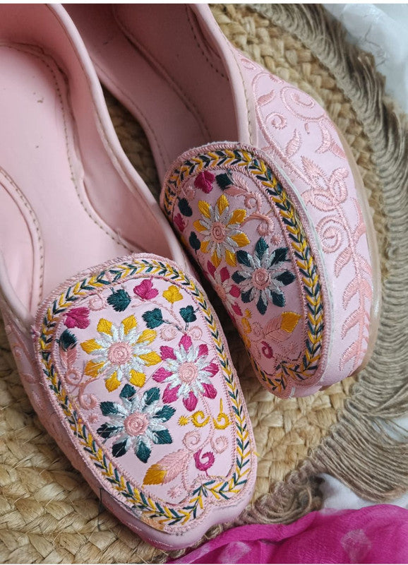 Handcrafted juttis, heels, bellies, flats, and mules for weddings, festivals, and daily wear – DESI COLOUR