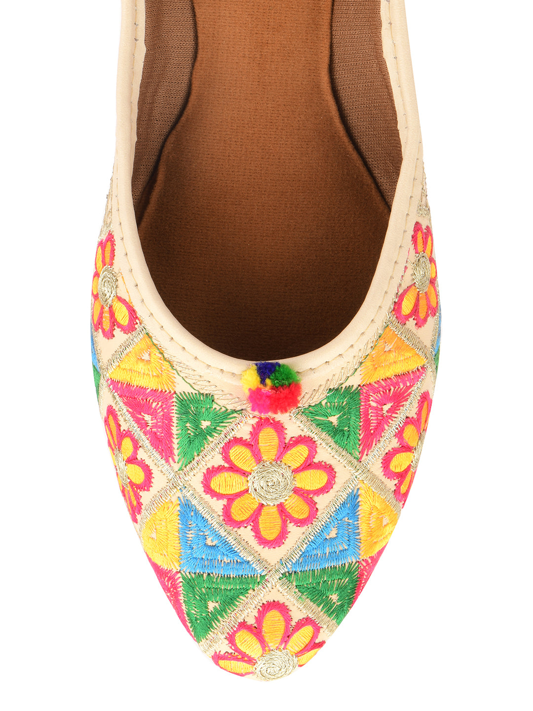 DESI COLOUR Women Off White Ethnic Punjabi Jutti