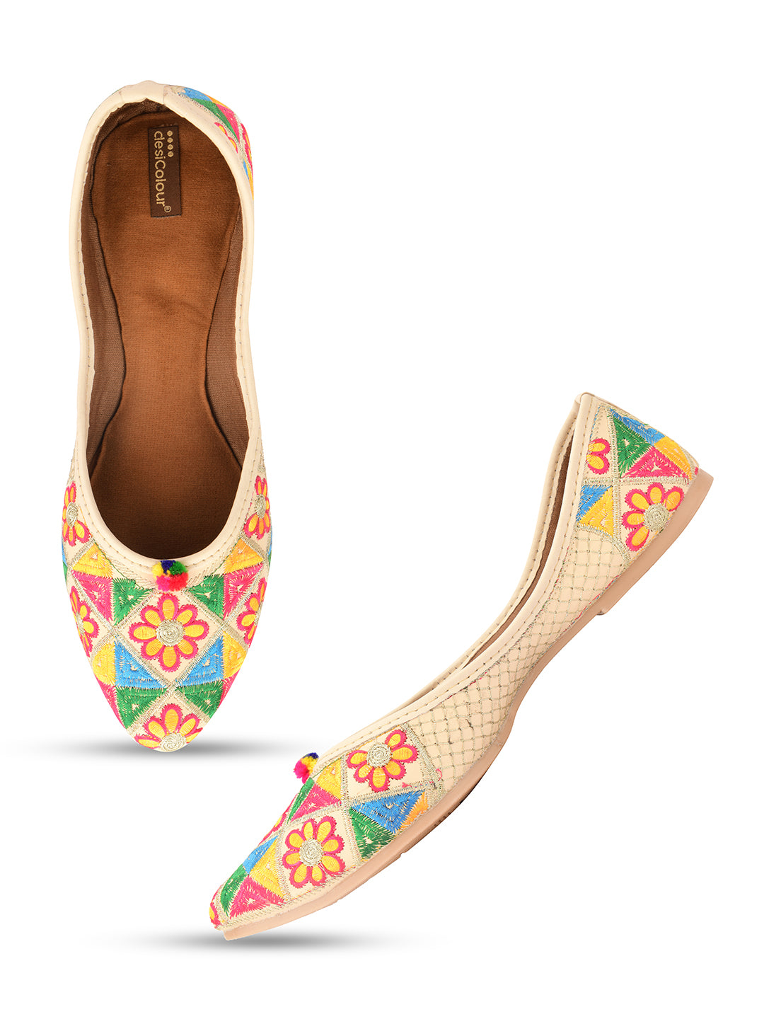 DESI COLOUR Women Off White Ethnic Punjabi Jutti