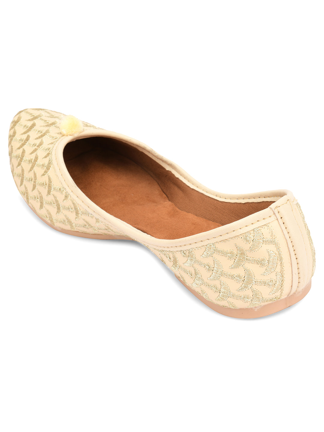 DESI COLOUR Women Off White Ethnic Punjabi Jutti