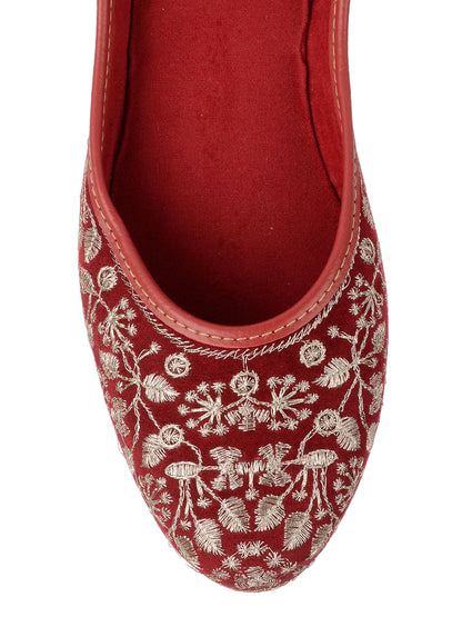 DESI COLOUR Women Maroon Ethnic Punjabi Jutti
