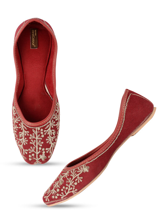 DESI COLOUR Women Maroon Ethnic Punjabi Jutti