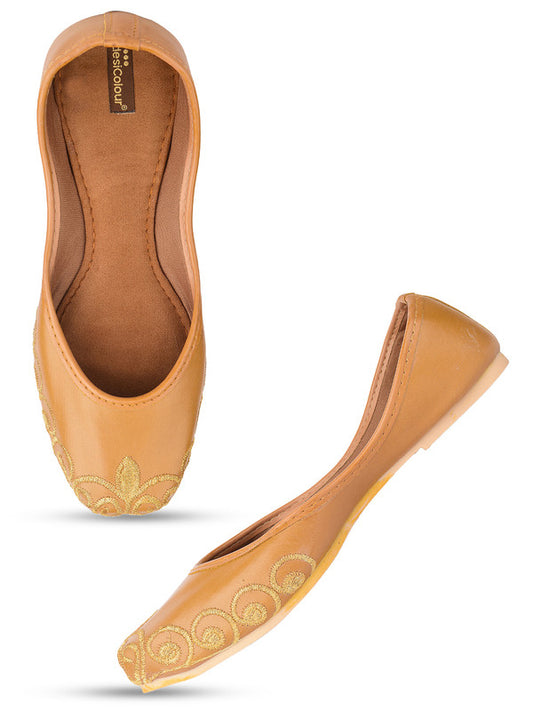 Handcrafted juttis, heels, bellies, flats, and mules for weddings, festivals, and daily wear – DESI COLOUR