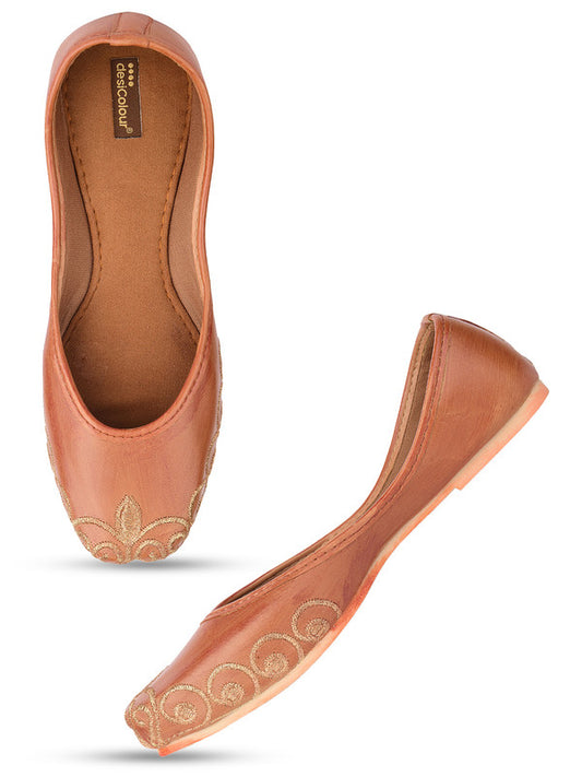 Handcrafted juttis, heels, bellies, flats, and mules for weddings, festivals, and daily wear – DESI COLOUR