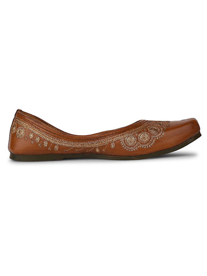 Handcrafted juttis, heels, bellies, flats, and mules for weddings, festivals, and daily wear – DESI COLOUR