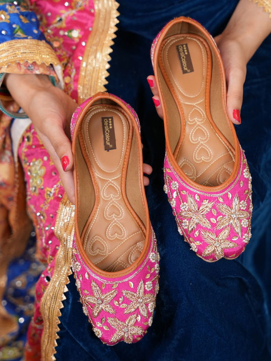 Women Pink Ethnic Mojaris with Embroidered Flats