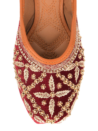 DESI COLOUR Women Maroon Ethnic Punjabi Jutti