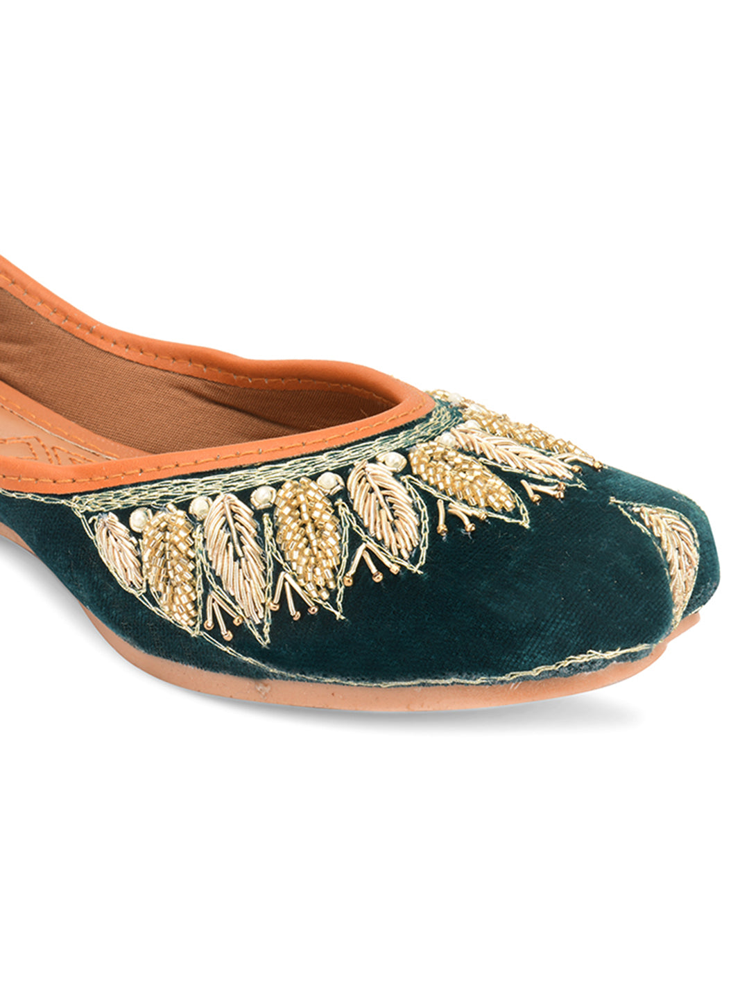 DESI COLOUR Women Green Ethnic Punjabi Jutti
