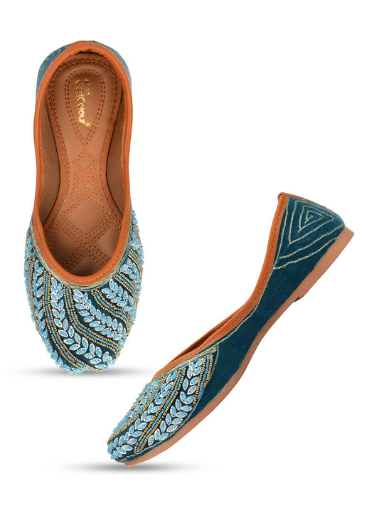 DESI COLOUR Women Teal Ethnic Punjabi Jutti