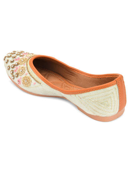 DESI COLOUR Women Grey Ethnic Punjabi Jutti