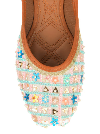 DESI COLOUR Women Off White Ethnic Punjabi Jutti
