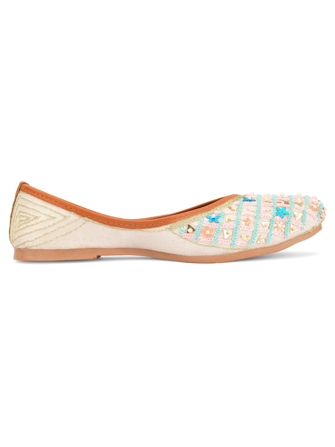 DESI COLOUR Women Off White Ethnic Punjabi Jutti