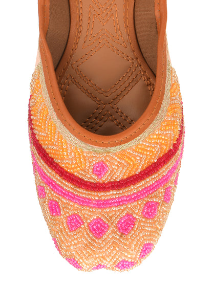 DESI COLOUR Women Peach Ethnic Punjabi Jutti