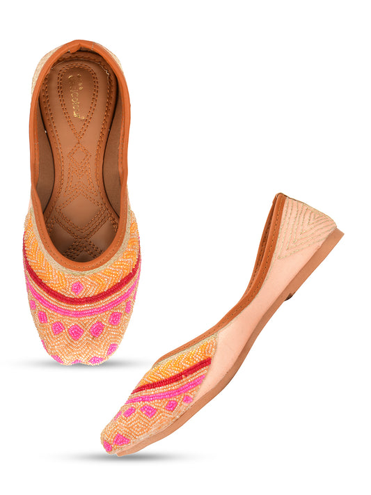 DESI COLOUR Women Peach Ethnic Punjabi Jutti