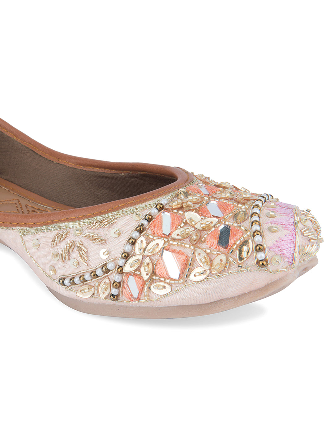 DESI COLOUR Women Peach Ethnic Punjabi Jutti