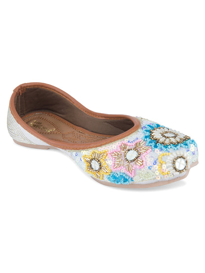 DESI COLOUR Women Blue Ethnic Punjabi Jutti