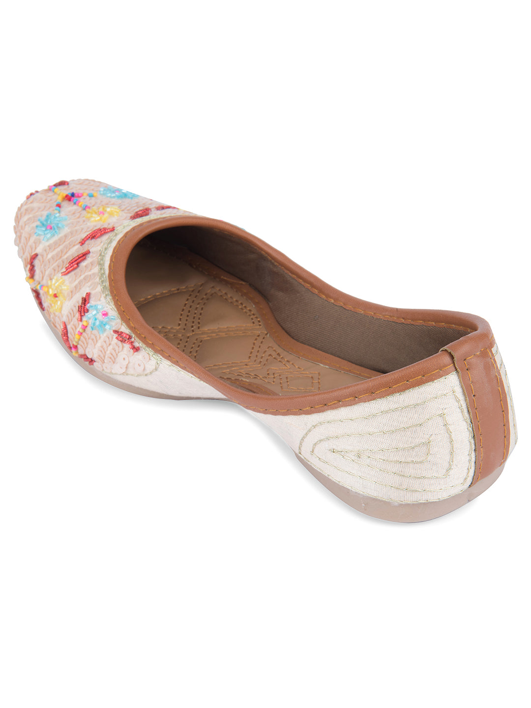 DESI COLOUR Women Beige Ethnic Punjabi Jutti