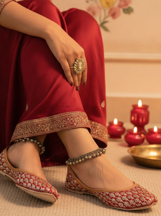 Women Red Embellished Mojaris