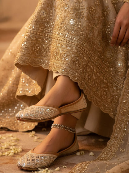 Women Peach-Coloured Ethnic Mojaris Flats
