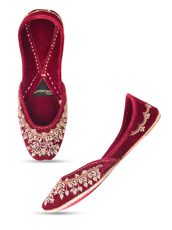 Handcrafted juttis, heels, bellies, flats, and mules for weddings, festivals, and daily wear – DESI COLOUR