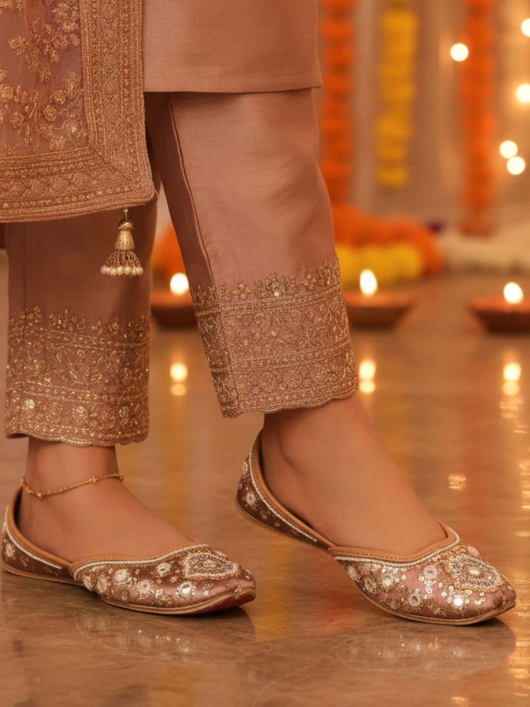 Dusty Pink Shade Dabka Work & Premium Mojari for Women