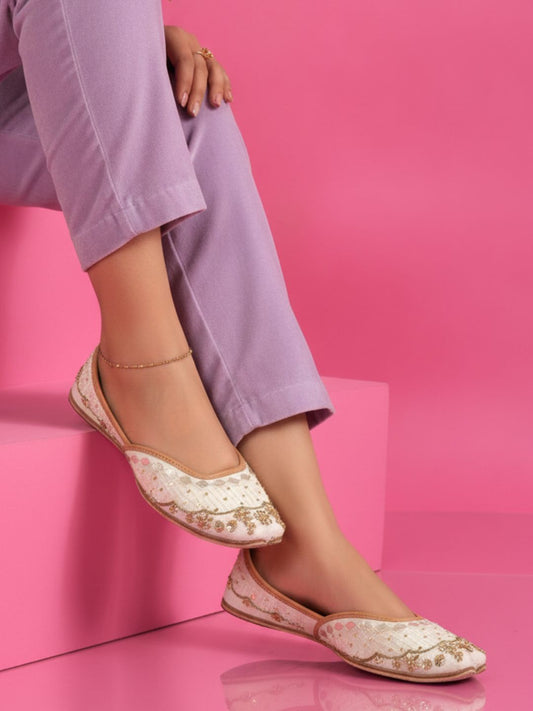 Ivory Dabka Work & Premium Mojari for Women