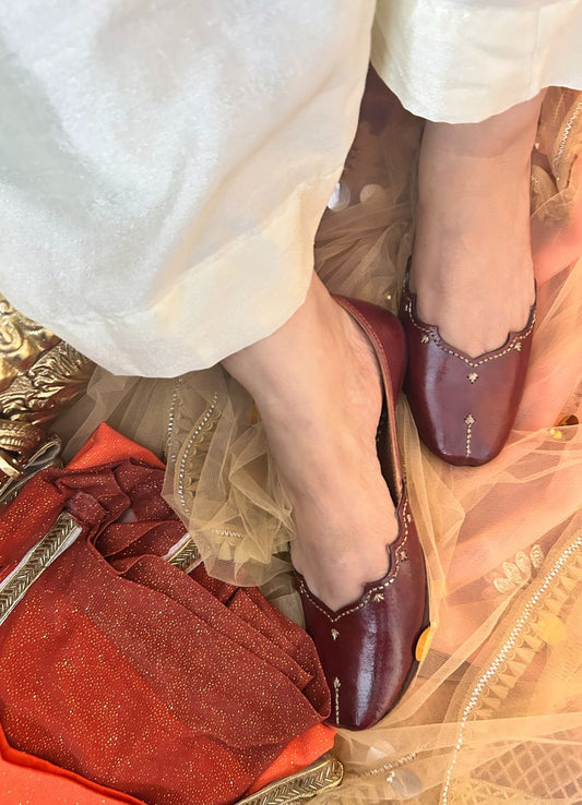 Women Brown Embellished Ethnic Mojaris Flats