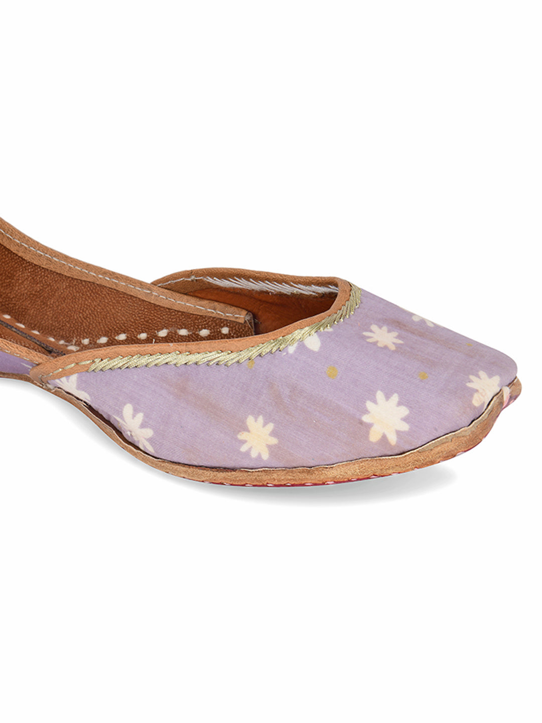 DESI COLOUR Women Lavender Ethnic Punjabi Jutti