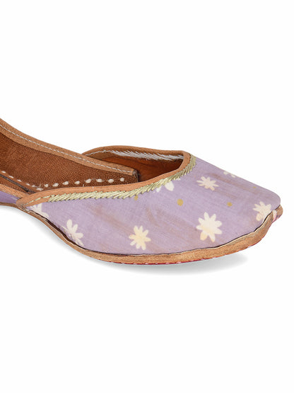 DESI COLOUR Women Lavender Ethnic Punjabi Jutti