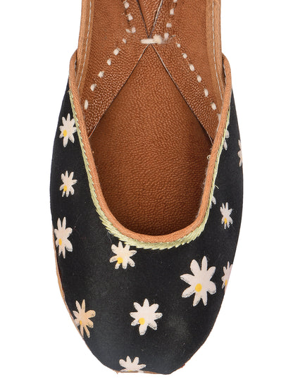 DESI COLOUR Women Black Ethnic Punjabi Jutti
