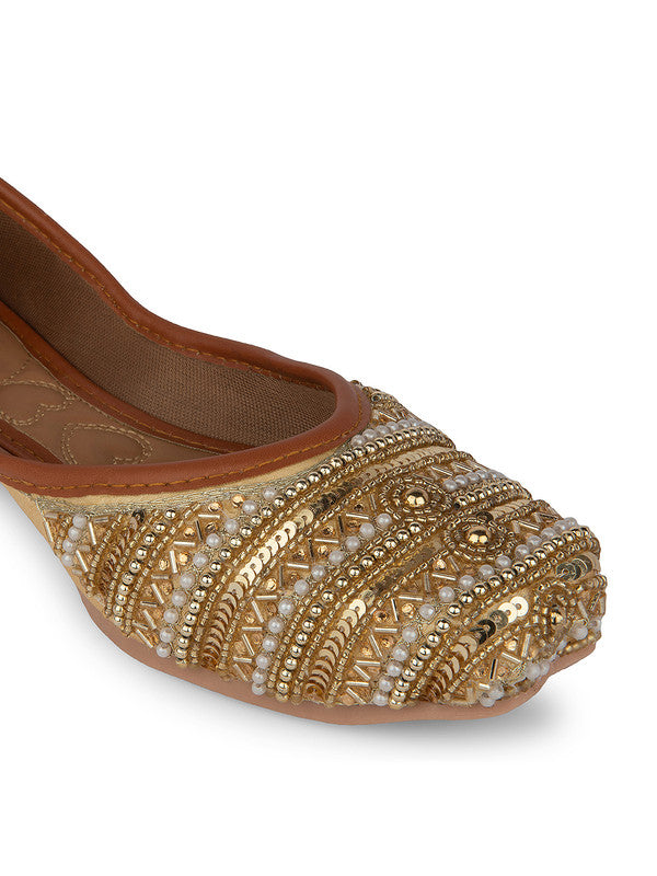 Handcrafted juttis, heels, bellies, flats, and mules for weddings, festivals, and daily wear – DESI COLOUR