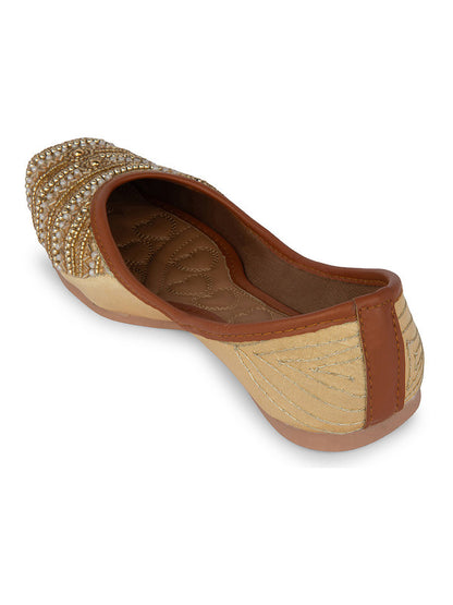 Handcrafted juttis, heels, bellies, flats, and mules for weddings, festivals, and daily wear – DESI COLOUR