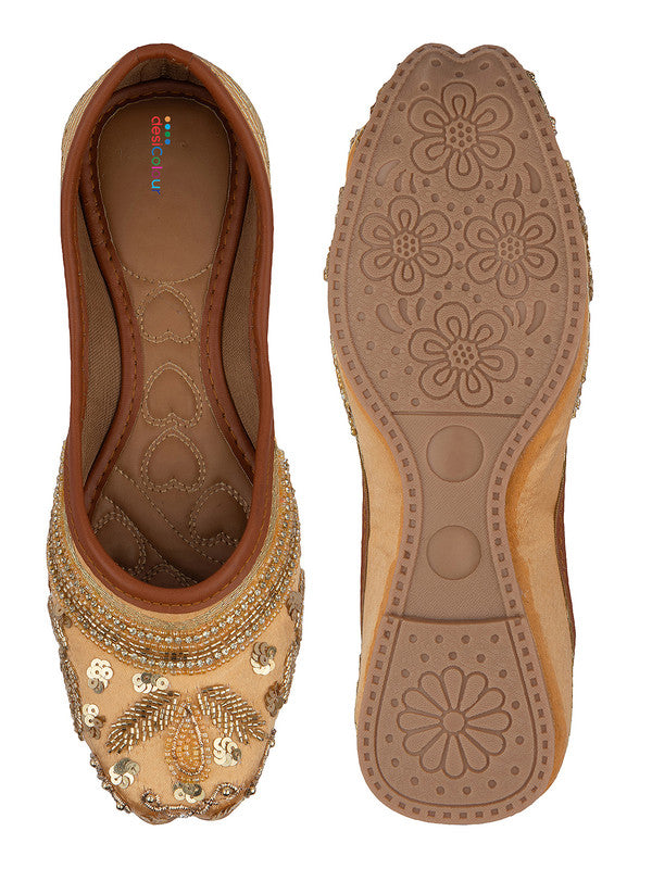 Handcrafted juttis, heels, bellies, flats, and mules for weddings, festivals, and daily wear – DESI COLOUR
