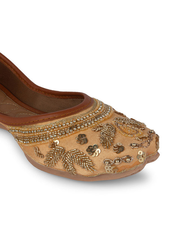 Handcrafted juttis, heels, bellies, flats, and mules for weddings, festivals, and daily wear – DESI COLOUR