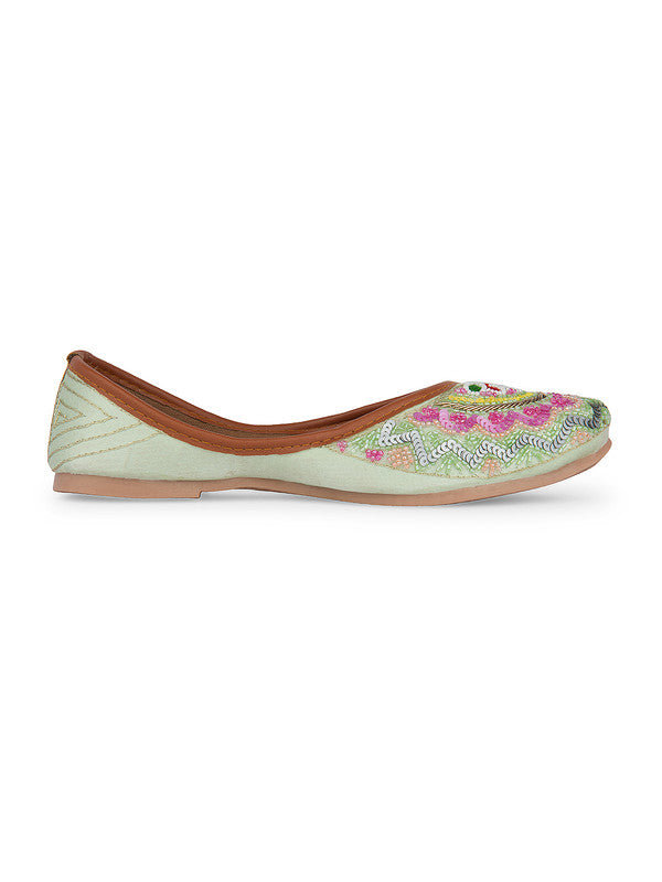 Handcrafted juttis, heels, bellies, flats, and mules for weddings, festivals, and daily wear – DESI COLOUR