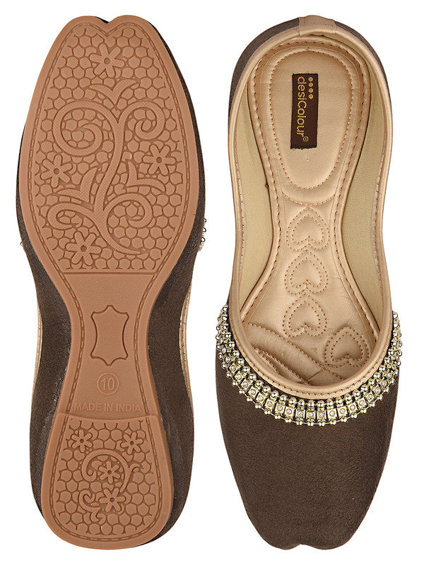 Handcrafted juttis, heels, bellies, flats, and mules for weddings, festivals, and daily wear – DESI COLOUR