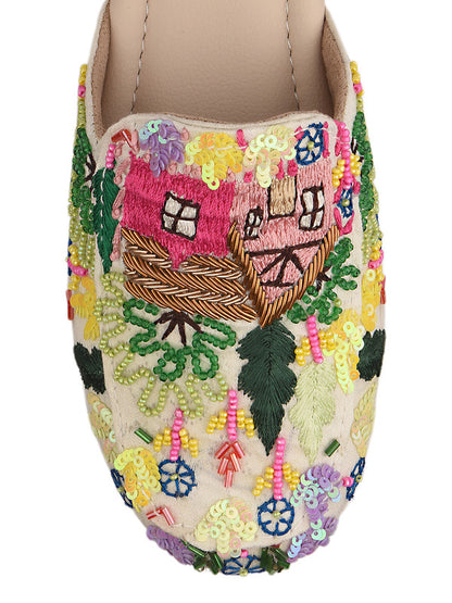 Handcrafted juttis, heels, bellies, flats, and mules for weddings, festivals, and daily wear – DESI COLOUR