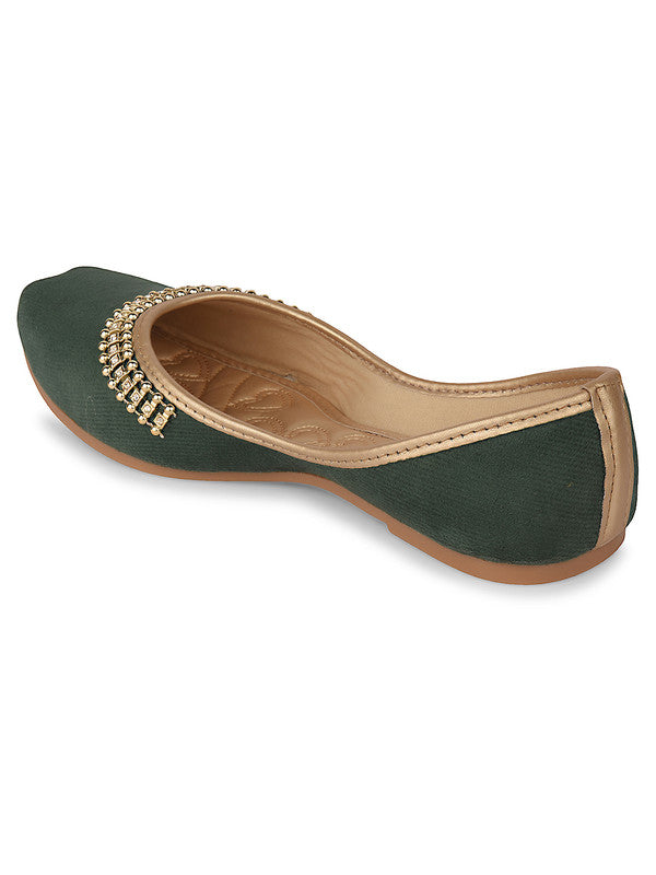Handcrafted juttis, heels, bellies, flats, and mules for weddings, festivals, and daily wear – DESI COLOUR