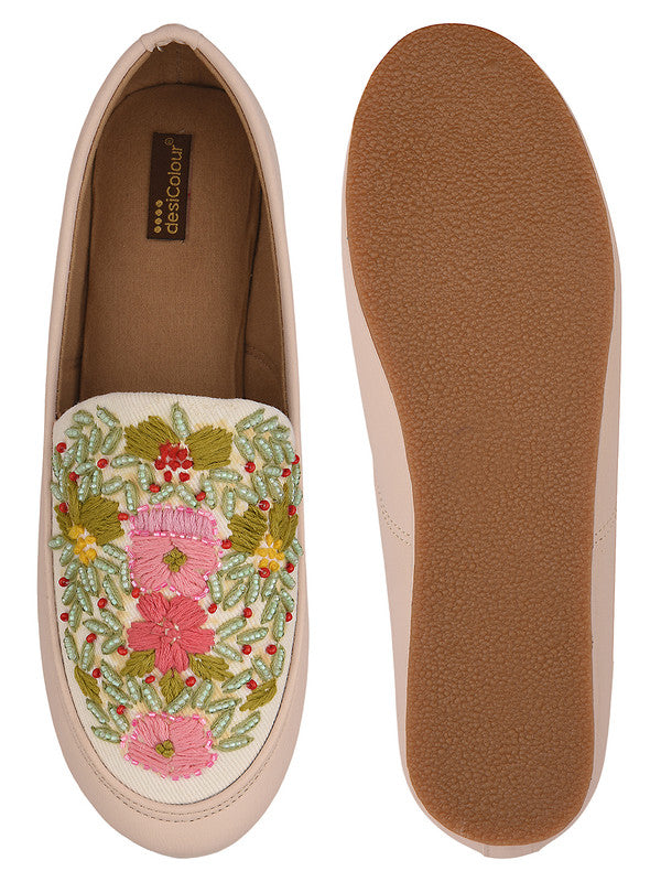 Handcrafted juttis, heels, bellies, flats, and mules for weddings, festivals, and daily wear – DESI COLOUR