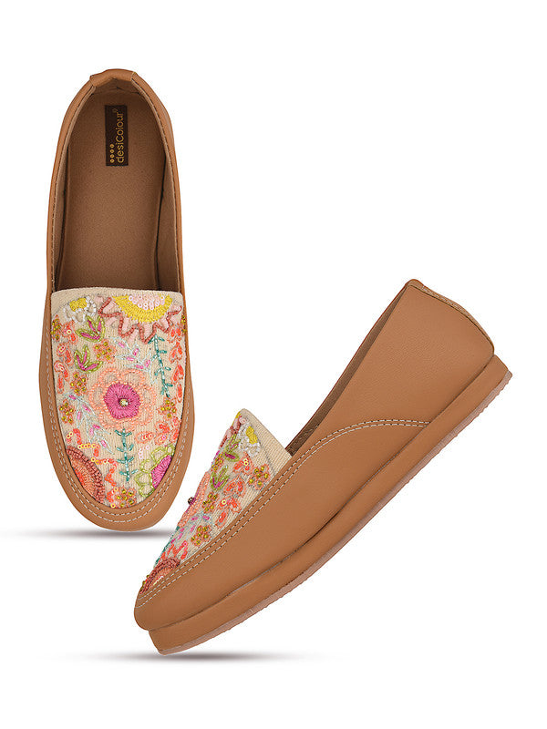 Handcrafted juttis, heels, bellies, flats, and mules for weddings, festivals, and daily wear – DESI COLOUR